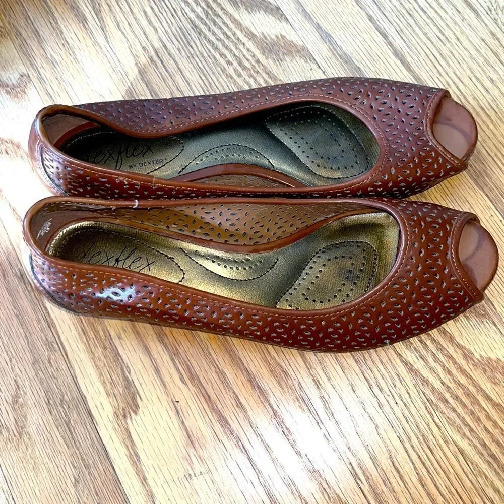 Dexter gently worn